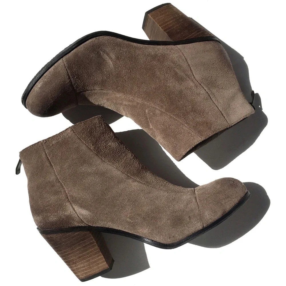 Vince Camuto Taupe Brown Gray Suede Leather Greyson Zip Ankle Booties Boots - Picture 1 of 7